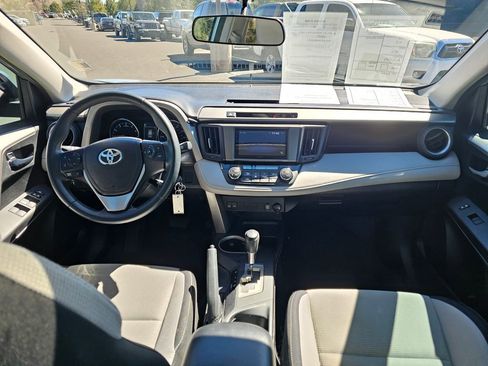 Used 2016 Toyota RAV4 XLE image 20