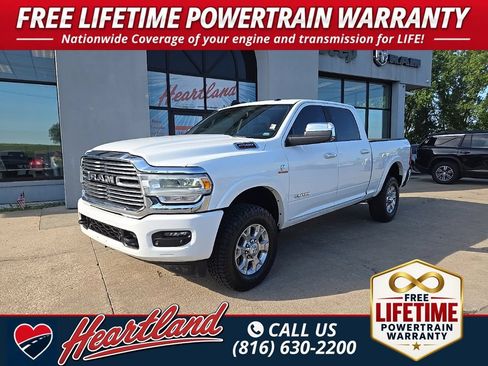 Used 2022 RAM 2500 Laramie AWD/4WD image 1