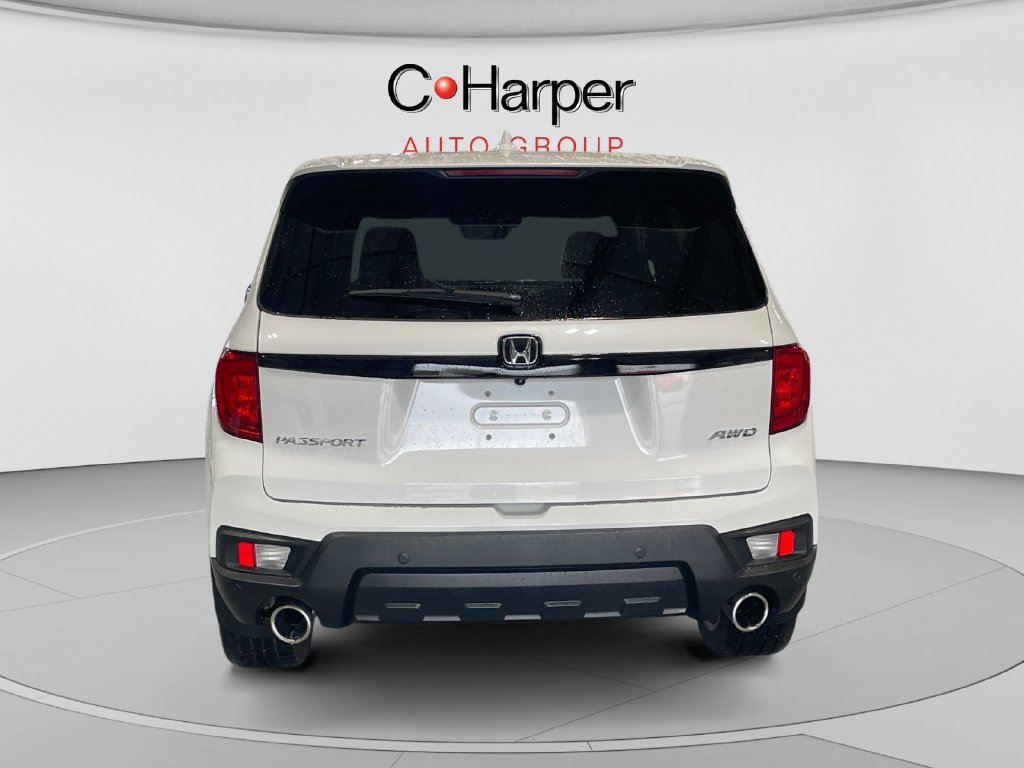 Certified 2025 Honda Passport EX-L image 4