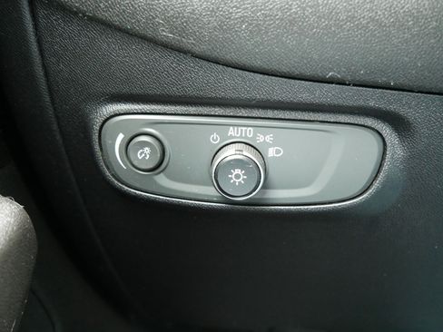 Used 2019 Chevrolet Equinox LT image 26