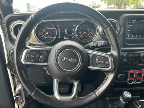 Used 2020 Jeep Wrangler Unlimited Sahara AWD/4WD image 19