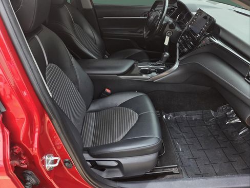 Used 2021 Toyota Camry SE FWD image 24
