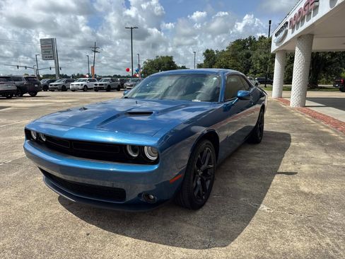 Used 2021 Dodge Challenger SXT w/ Blacktop Package image 3