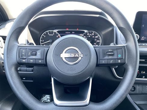 Certified 2024 Nissan Rogue SV FWD image 33
