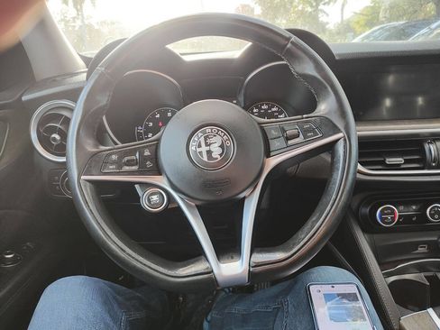 Used 2018 Alfa Romeo Stelvio Ti image 31