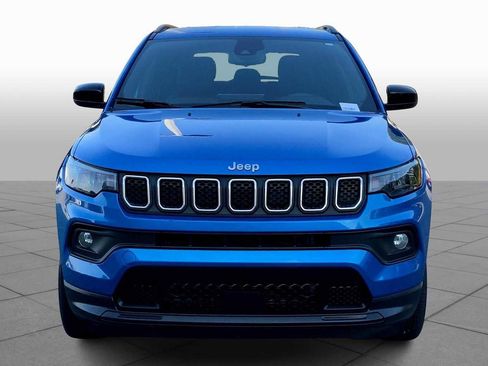 Used 2024 Jeep Compass Latitude image 5