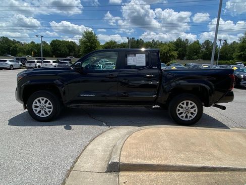Used 2024 Toyota Tacoma SR5 RWD image 4