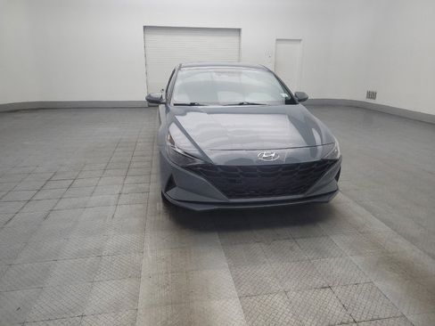 Used 2022 Hyundai Elantra SEL w/ Convenience Package FWD image 14