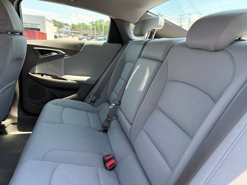 Used 2018 Chevrolet Malibu LT FWD image 20
