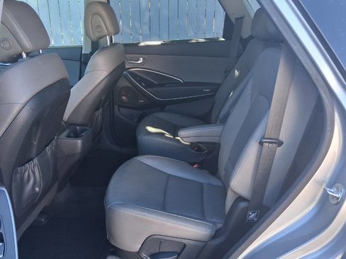 Used 2019 Hyundai Santa Fe XL image 15