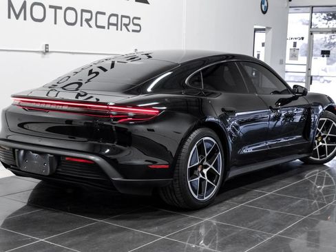 Used 2025 Porsche Taycan RWD image 9