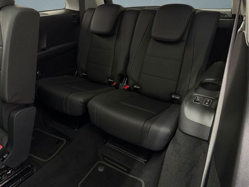 New 2026 Mercedes-Benz GLS 450 4MATIC image 23