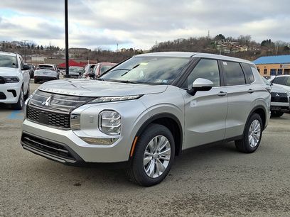 New 2026 Mitsubishi Outlander ES