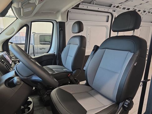 New 2026 RAM ProMaster 2500 w/ Convenience Group FWD image 14