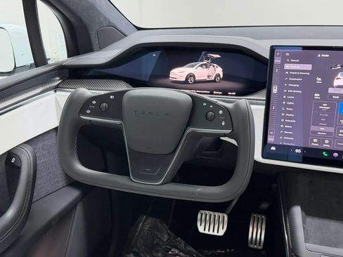Used 2022 Tesla Model X Plaid AWD/4WD image 24