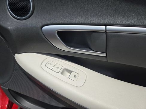 Used 2025 Hyundai Sonata SEL FWD image 33