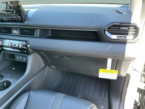 New 2025 Honda Pilot EX-L image 19