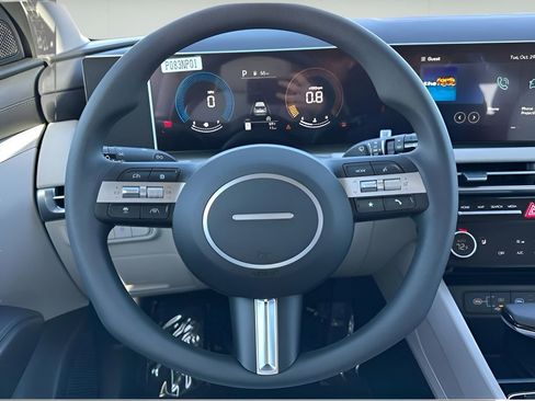 Used 2025 Hyundai Tucson SEL image 12