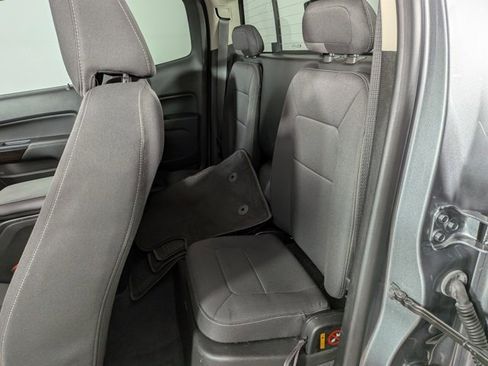 Used 2020 GMC Canyon SLE w/ Driver Alert Package image 22