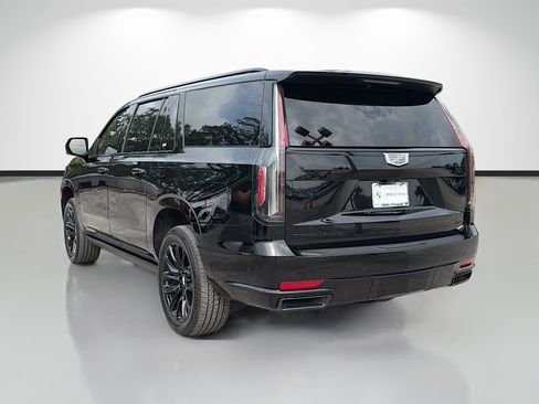 Used 2024 Cadillac Escalade ESV Sport Platinum w/ LPO, ONYX Package AWD/4WD image 5