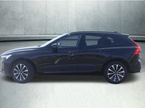 Used 2024 Volvo XC60 B5 Plus w/ Protection Package Premier AWD/4WD image 15