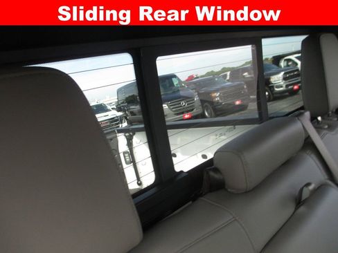 Used 2021 GMC Sierra 1500 SLT AWD/4WD image 23