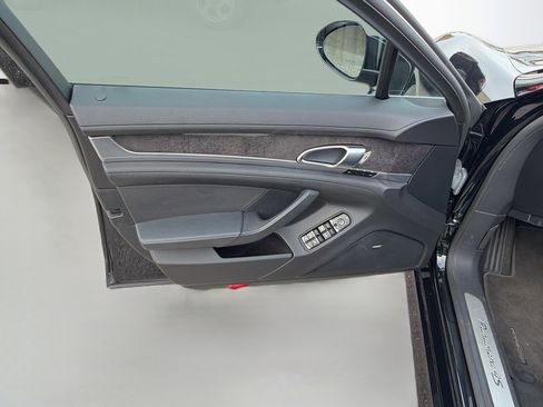 Used 2011 Porsche Panamera 4S AWD/4WD image 22
