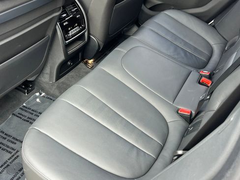 Used 2020 BMW X6 M50i w/ Executive Package AWD/4WD image 23