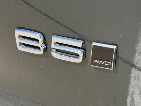 New 2026 Volvo XC40 B5 Ultra w/ Protection Package Premier AWD/4WD image 8