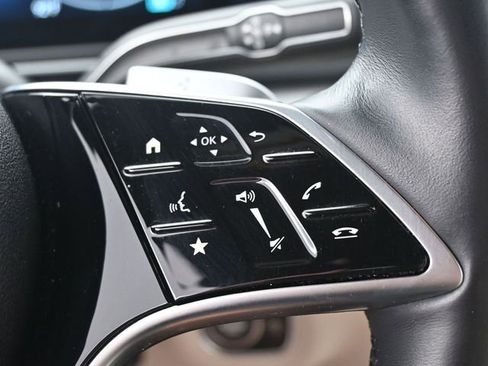 Used 2025 Mercedes-Benz GLS 450 4MATIC image 19