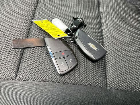 Used 2024 Chevrolet Colorado LT w/ LT Convenience Package AWD/4WD image 14