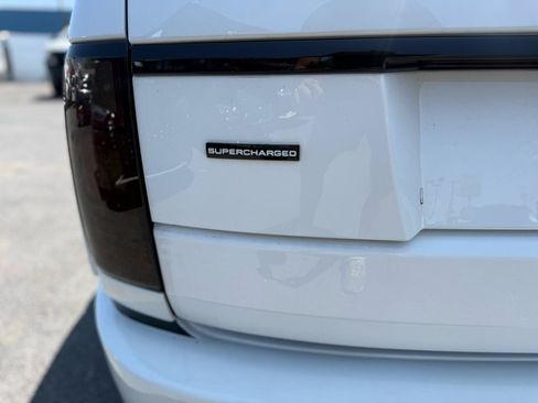 Used 2016 Land Rover Range Rover Supercharged AWD/4WD image 43