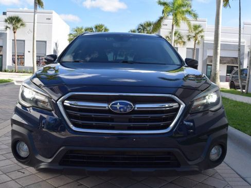Used 2018 Subaru Outback 3.6R Touring AWD/4WD image 35