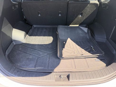 Used 2019 Hyundai Santa Fe SEL image 18