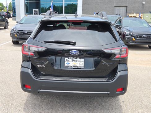 Used 2023 Subaru Outback Onyx Edition AWD/4WD image 4
