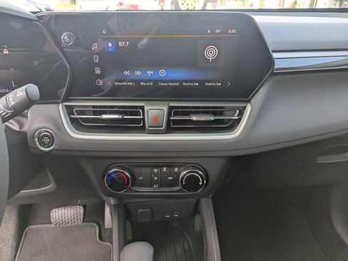 Certified 2025 Chevrolet TrailBlazer LS w/ LS Convenience Package image 18