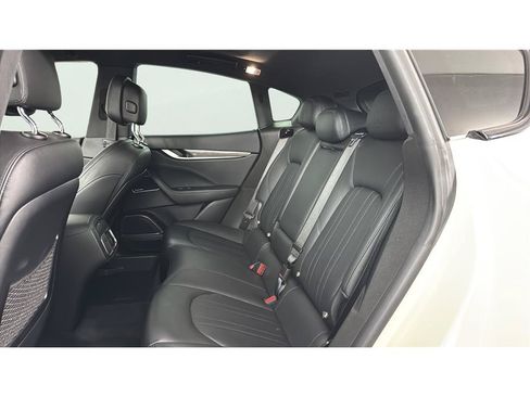 Used 2019 Maserati Levante S AWD/4WD image 12
