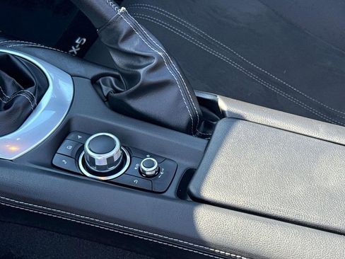 Certified 2024 MAZDA MX-5 Miata Club image 23