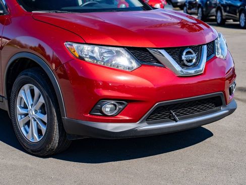Used 2016 Nissan Rogue SV image 6