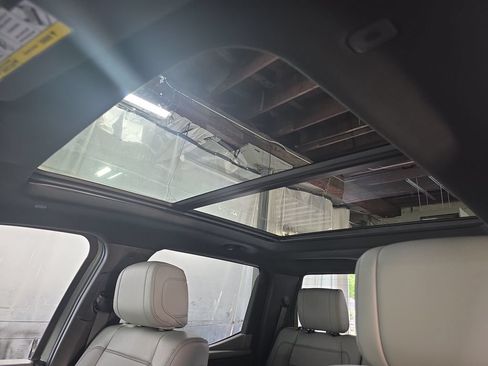 Used 2026 Toyota Tundra Limited AWD/4WD image 29