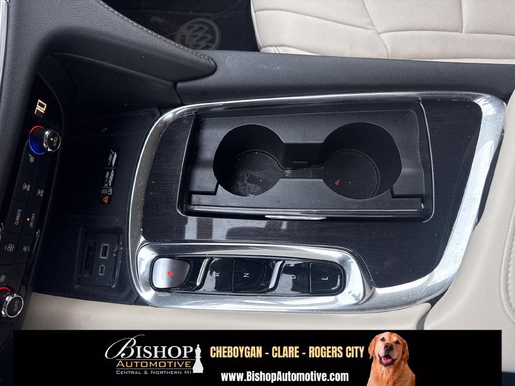 Used 2023 Buick Enclave Essence AWD/4WD image 25