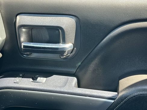 Used 2018 Chevrolet Silverado 1500 LT w/ All Star Edition RWD image 19