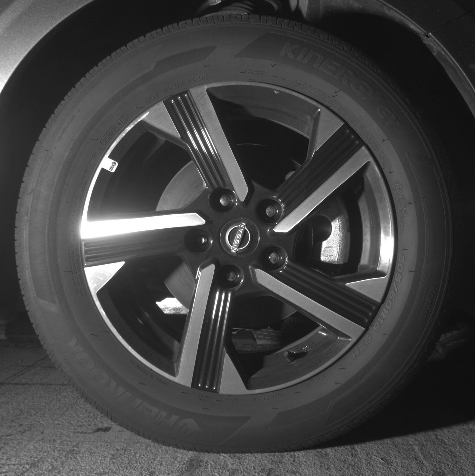 Used 2025 Nissan Sentra SV FWD image 18