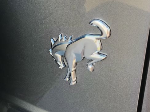 Used 2024 Ford Bronco Badlands image 6