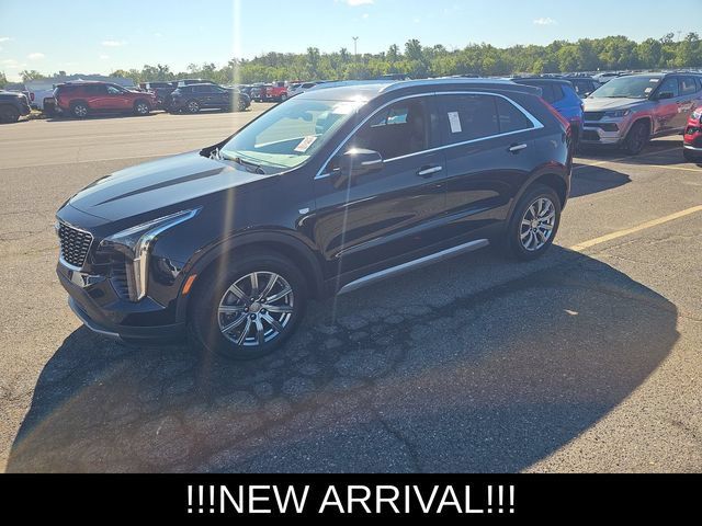 Used 2023 Cadillac XT4 Premium Luxury w/ Cold Weather Package AWD/4WD image 1