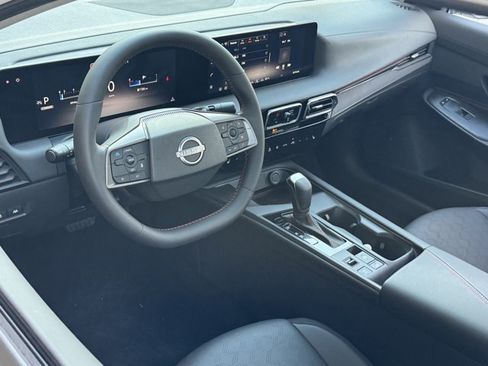 New 2026 Nissan Sentra SR w/ SR Premium Package FWD image 22