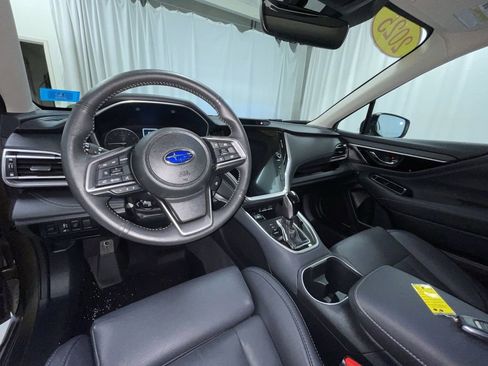 Used 2025 Subaru Outback Limited image 11