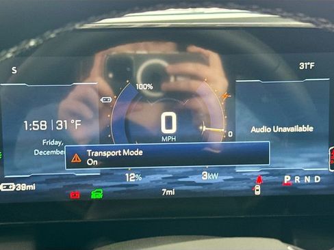 New 2026 Chevrolet Equinox EV LT image 13