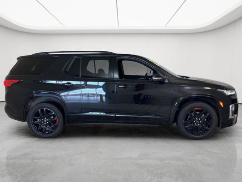 Used 2023 Chevrolet Traverse Premier w/ Redline Edition AWD/4WD image 32
