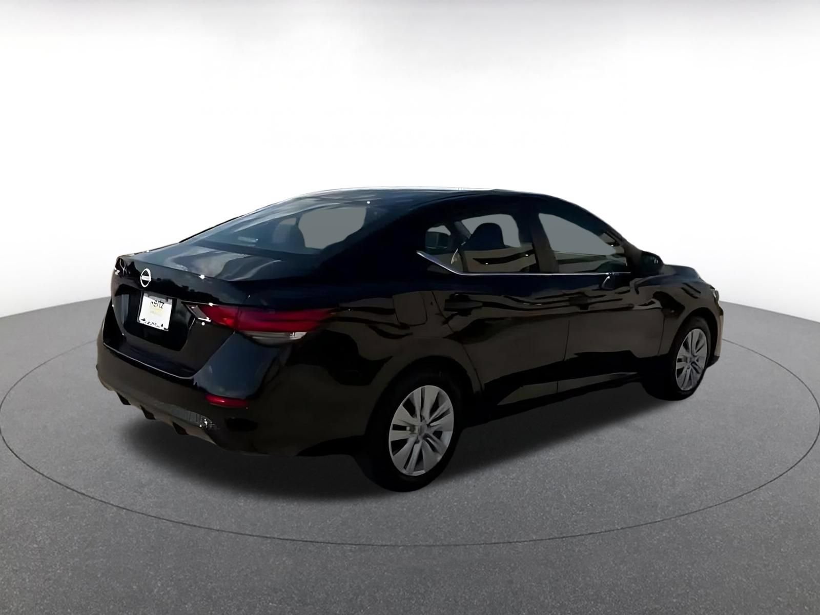 Used 2025 Nissan Sentra S FWD image 14